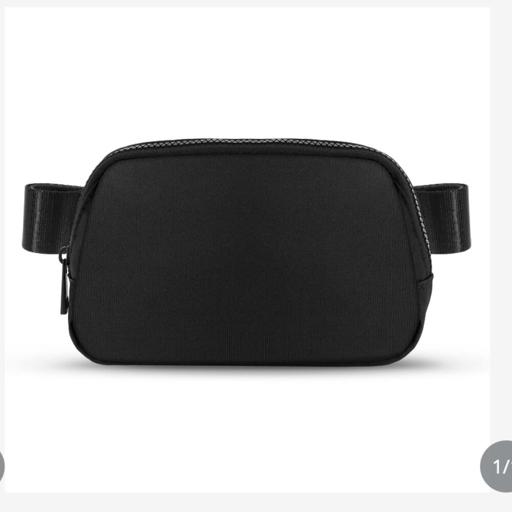 BELT BAG NEW IN PACKAGE BLACK